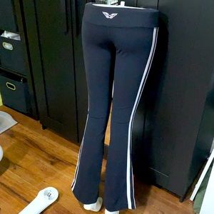 Women’s athletic pants